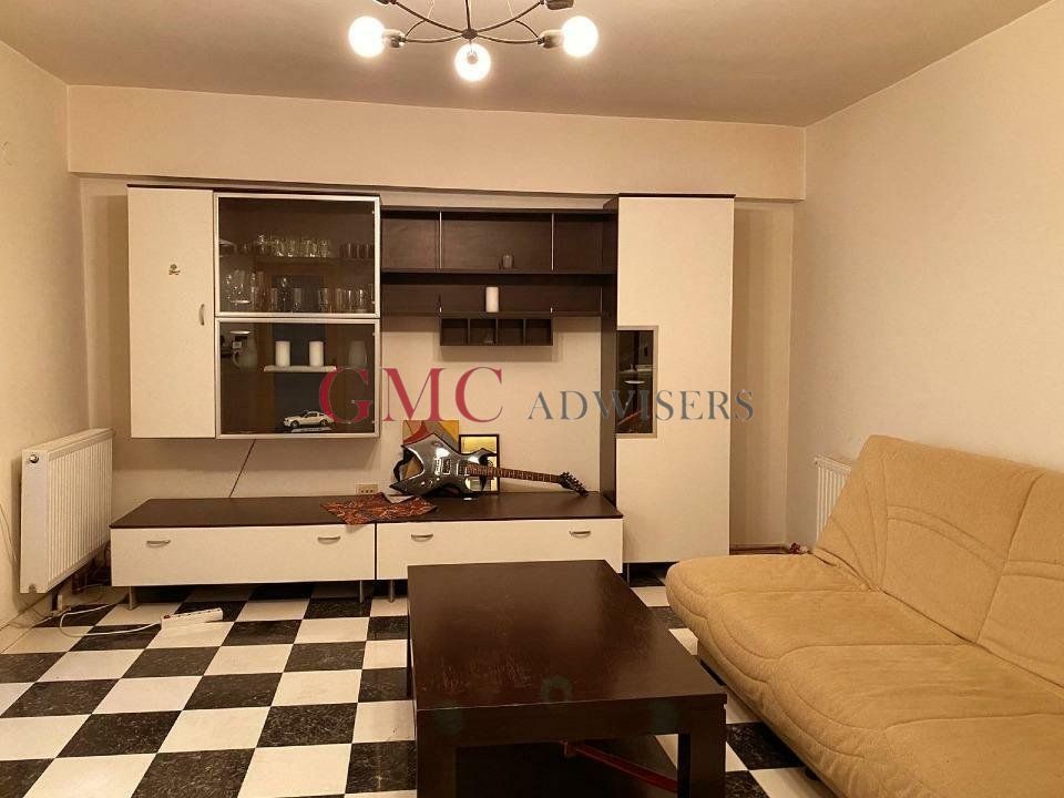 Apartament 3 camere Lizeanu - Poză 1