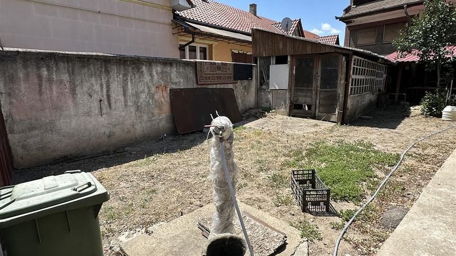 Casa individuala cu teren de 412 Piata Tineretului - Poză 5