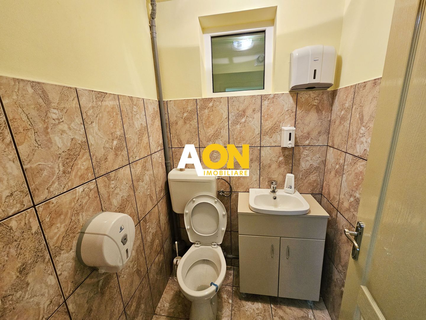 Spatiu comercial pretabil birouri, cabinete medicale, Cetate - Poză 18