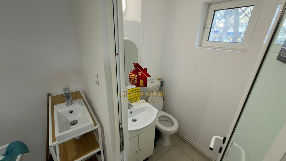 Spatiu pentru coafor/frizerie de inchiriat + mobila de vanzare, ACB - Poză 11