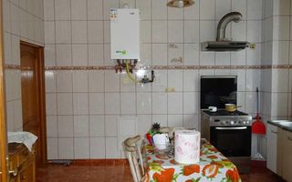 Vila 7 camere 285.000 euro, negociabil - Poză 5