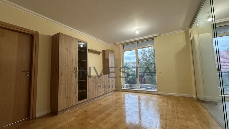 Apartamet 2 camere la etajul I cu podea din bambus in Borhanci! - Poză 1