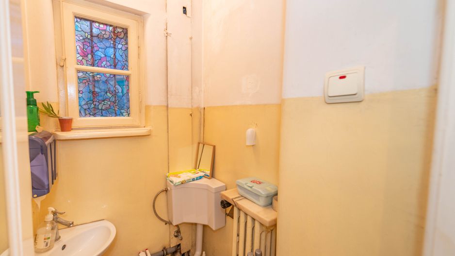 Casa de vanzare, 138 mpu, 244 teren, curte, garaj, Cartierul Domenii - Poză 14