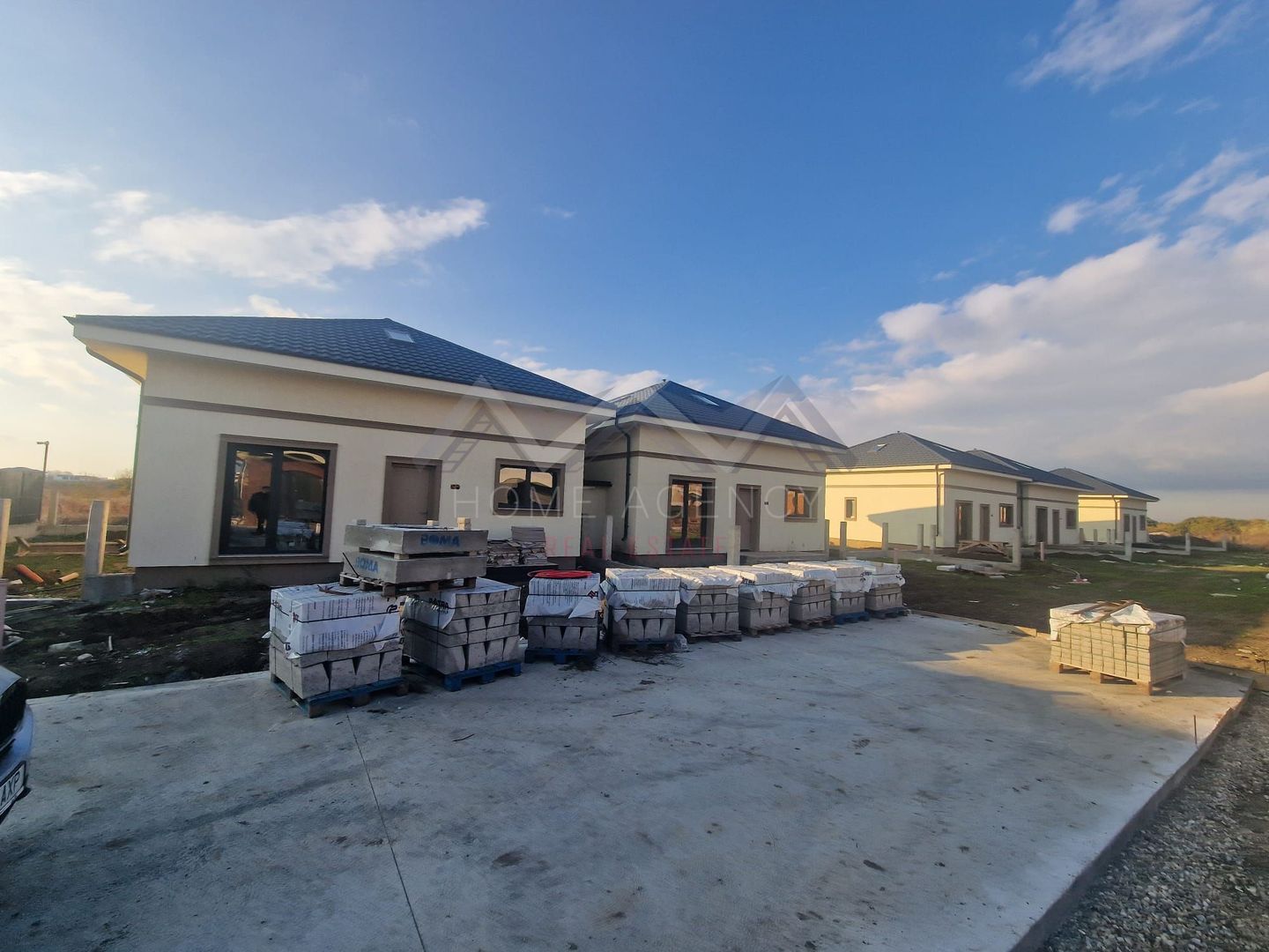 Casă Individuală Stil Mediteraneean – Parter + Mansardă | OTOPENI - TUNARI - Poză 2