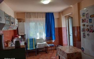 Ag EUROPA vinde ap. 2 camere 65mp în Carpați 2 Etaj 4 - Poză 1