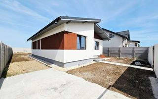 Casa 3 camere in centrul comunei Berceni - Poză 2