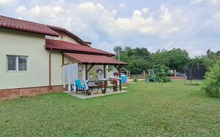 Floresti - Stoenesti, Jud. Giurgiu, vila + garaj + beci, teren 1400 mp - Poză 3