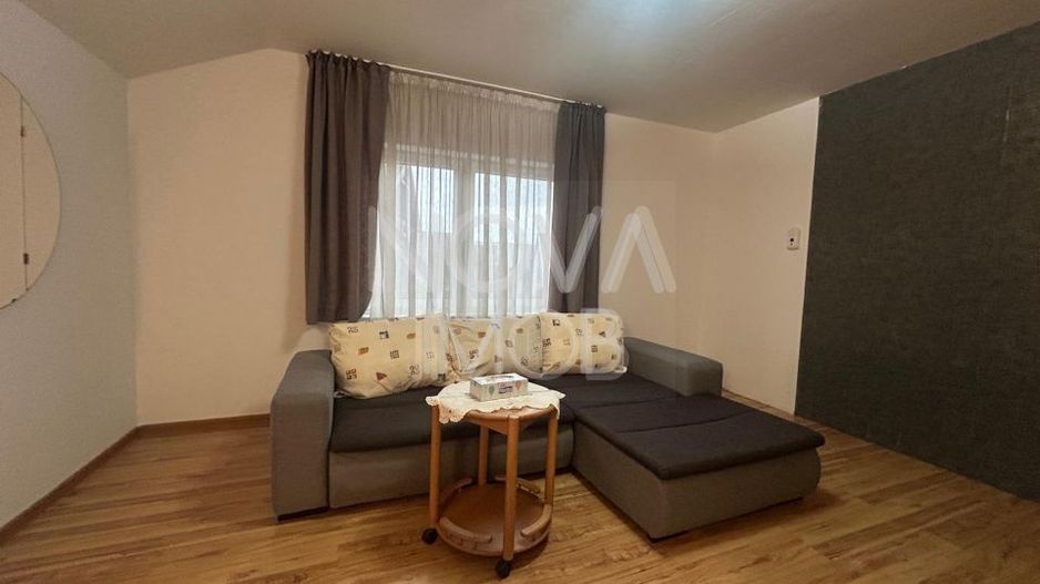 Casa de vanzare 200 mp cu spatiu comercial la parter, strada Lunga - Poză 14