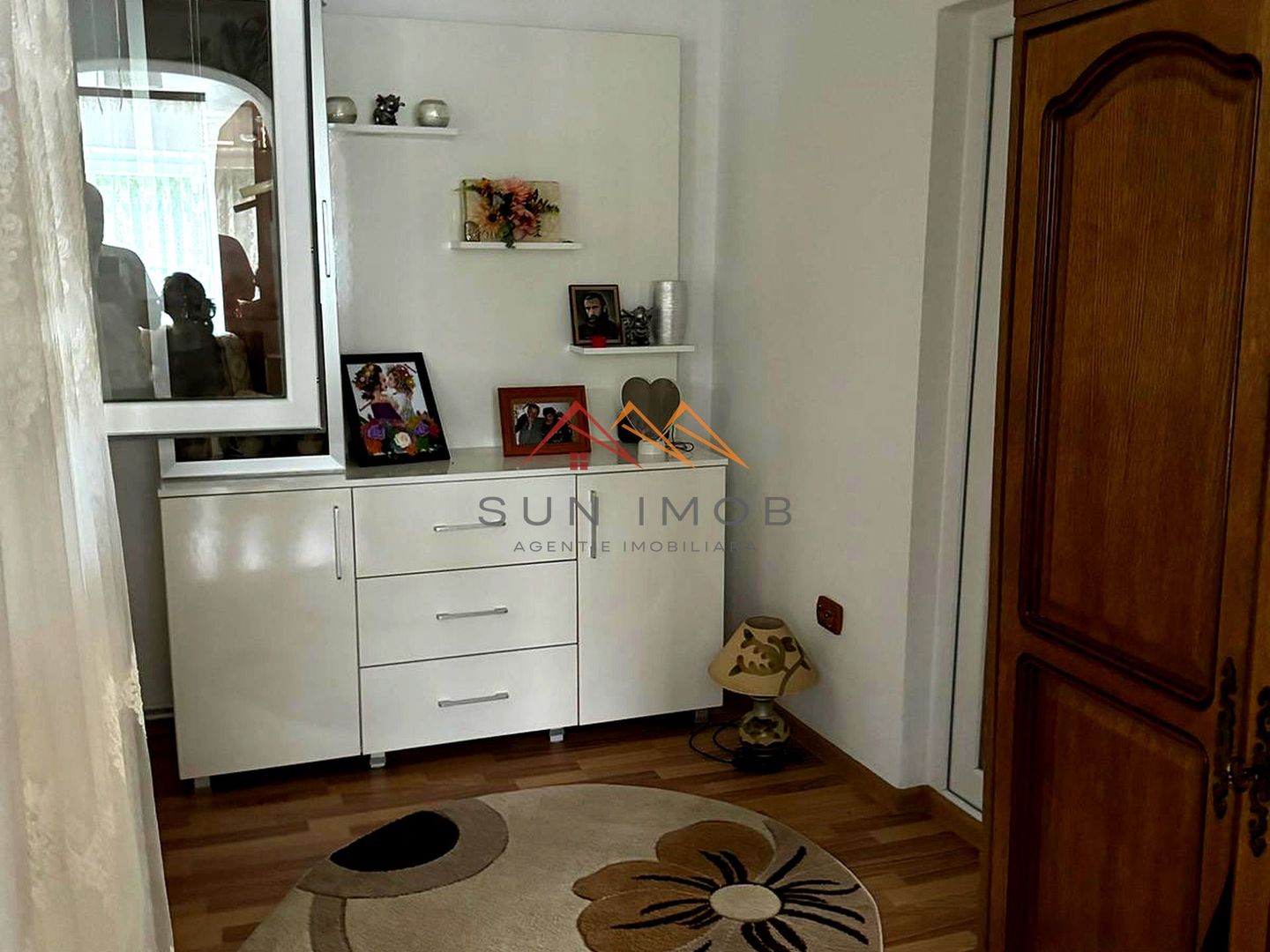 Casa 4 camere, anexe, recent renovata, foisor, teren 781mp, Izvoru, DB - Poză 9