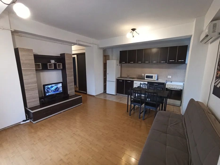 Inchiriere 2 Camere Vitan Mall - Poză 1