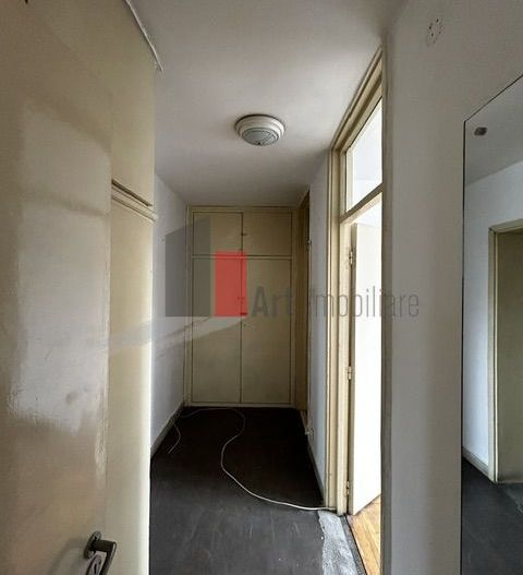 Apartament 3 camere Baba Novac de  renovat - Poză 6