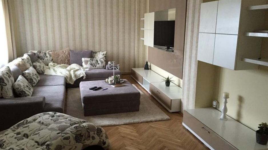 Casa Tineretului | 4 Camere | Etaj Intermediar | Centrala proprie - Poză 1