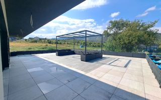 Casa Sibiu Cisnadioara, garaj, piscina, terase panoramice - Poză 36