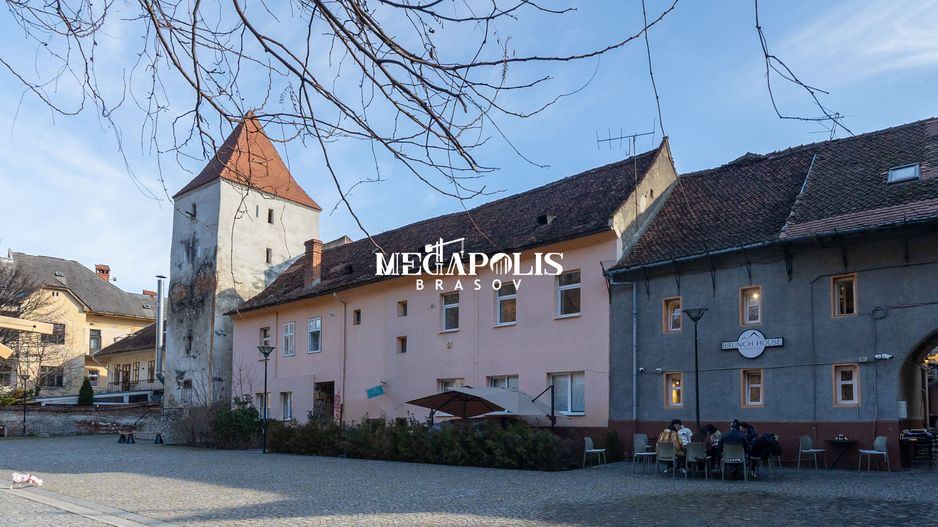 Apartament 2 camere | Piața Sfatului – Centrul Istoric | 50 mp - Poză 4