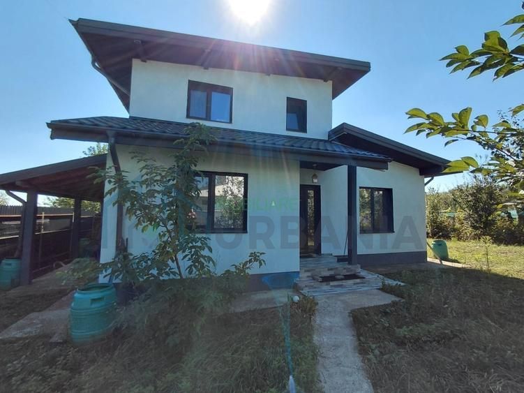 Casă de vânzare în Aroneanu, comuna Aroneanu, jud. Iași - 4 camere, 105 mp utili - Poză 4