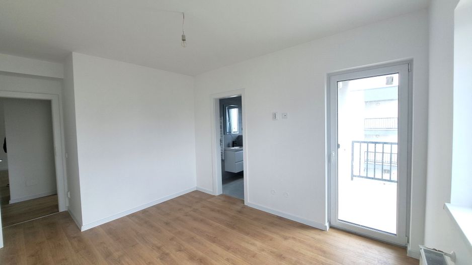 Apartament 4 camere, 2 bai - spatiu si confort - Poză 15