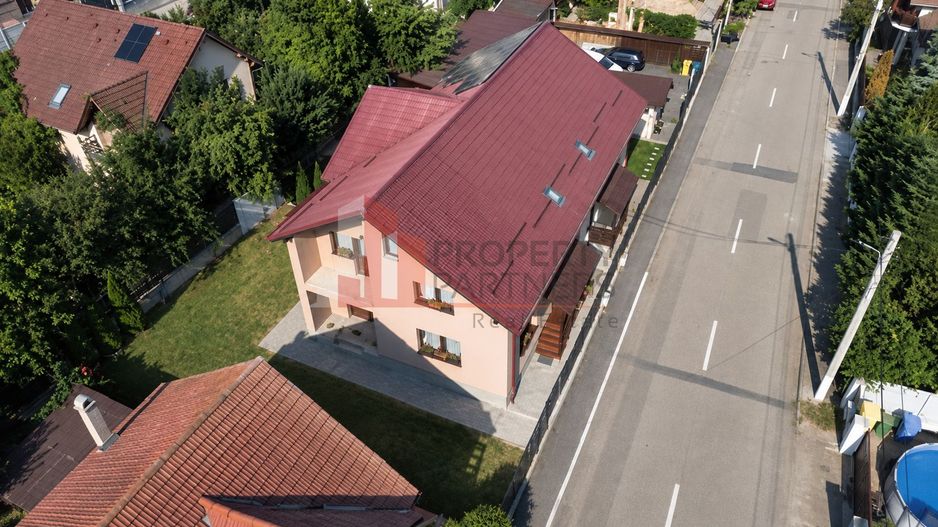 Casă tip duplex, renovată integral, în Cristian – Brașov - Poză 17