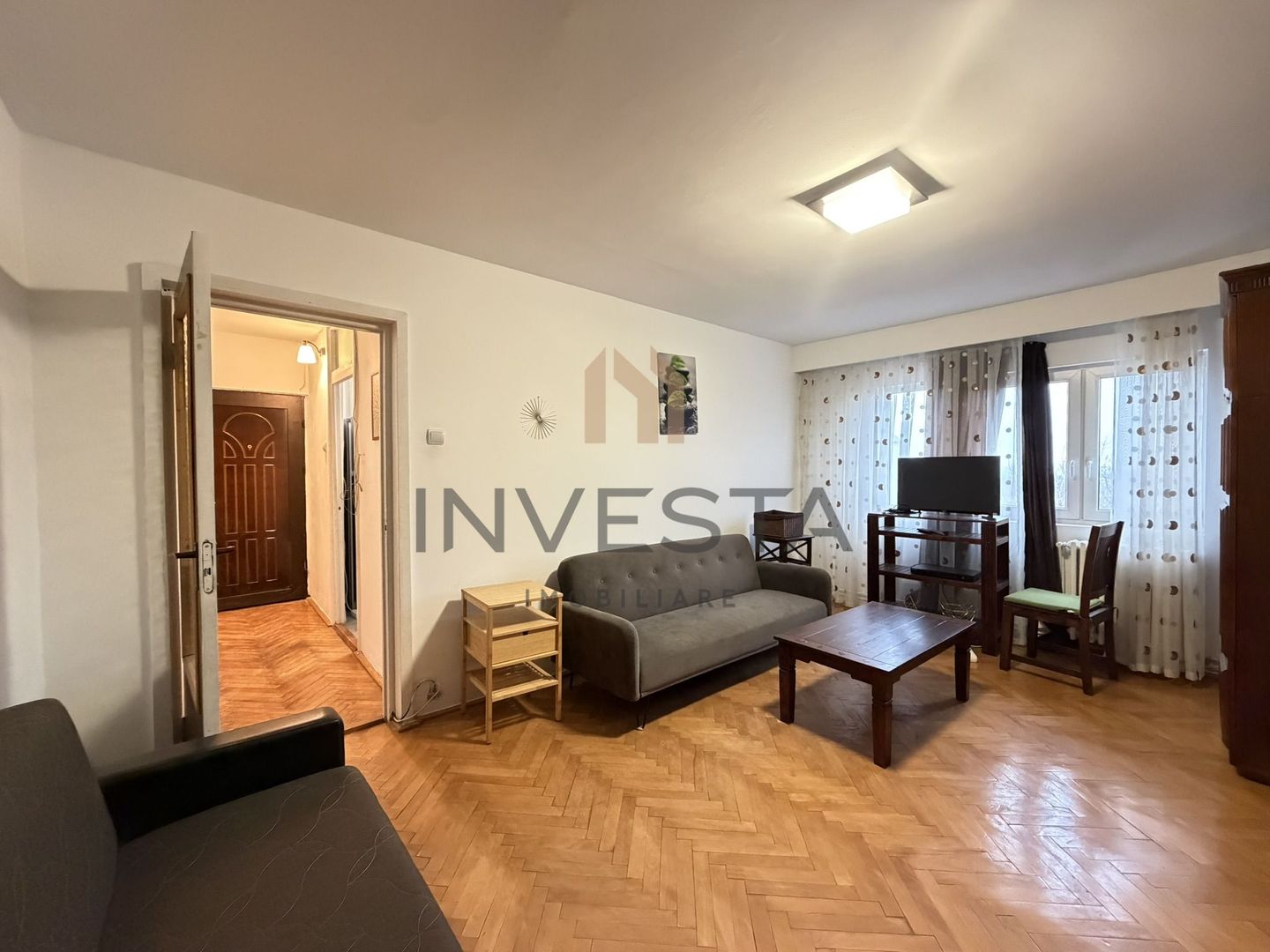Apartament cu 3 camere si garaj- Strada Trascaului - Poză 1