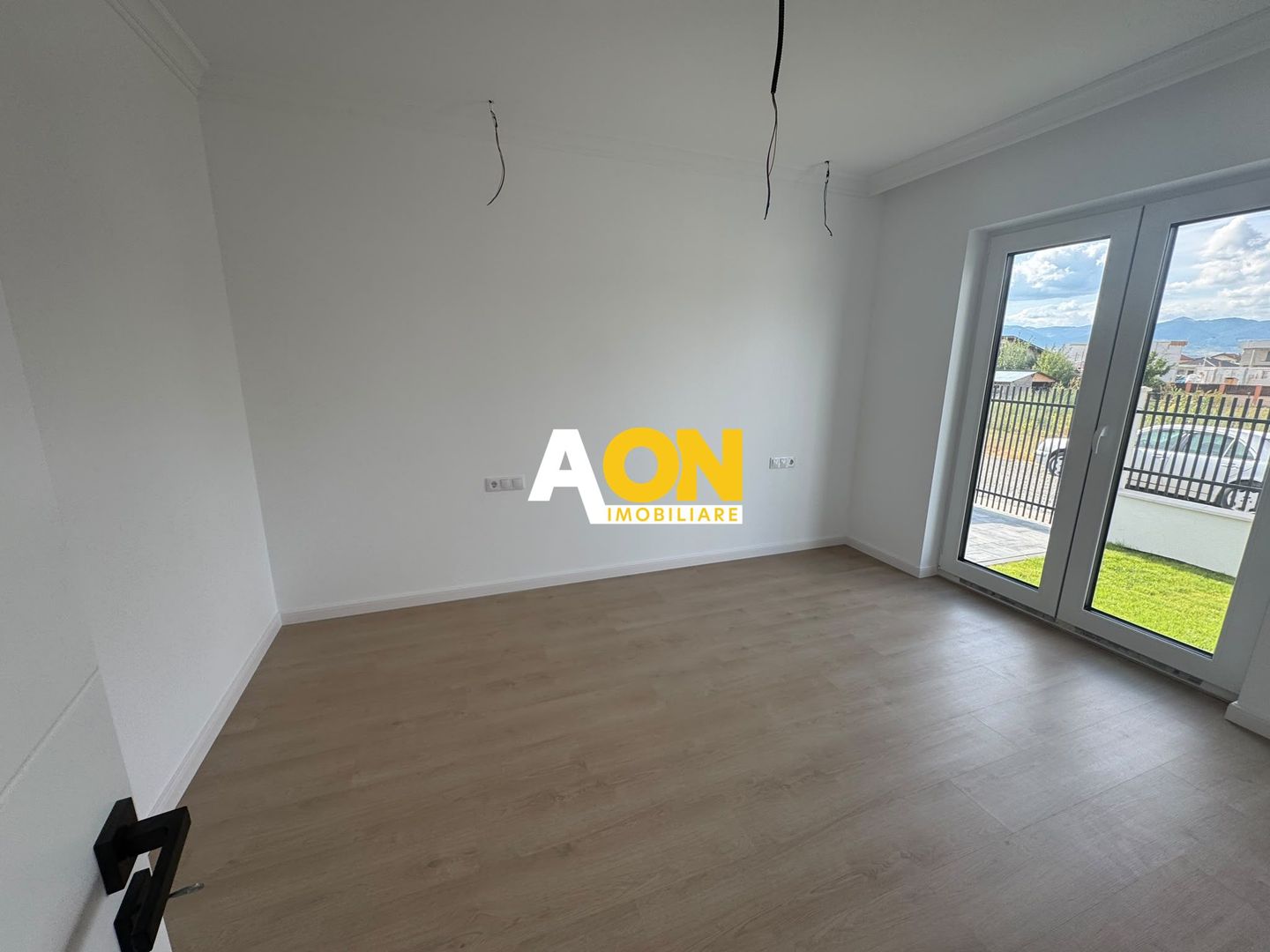 Casa Individuala 4 Camere, 2 Bai, 390mp Teren - Poză 10