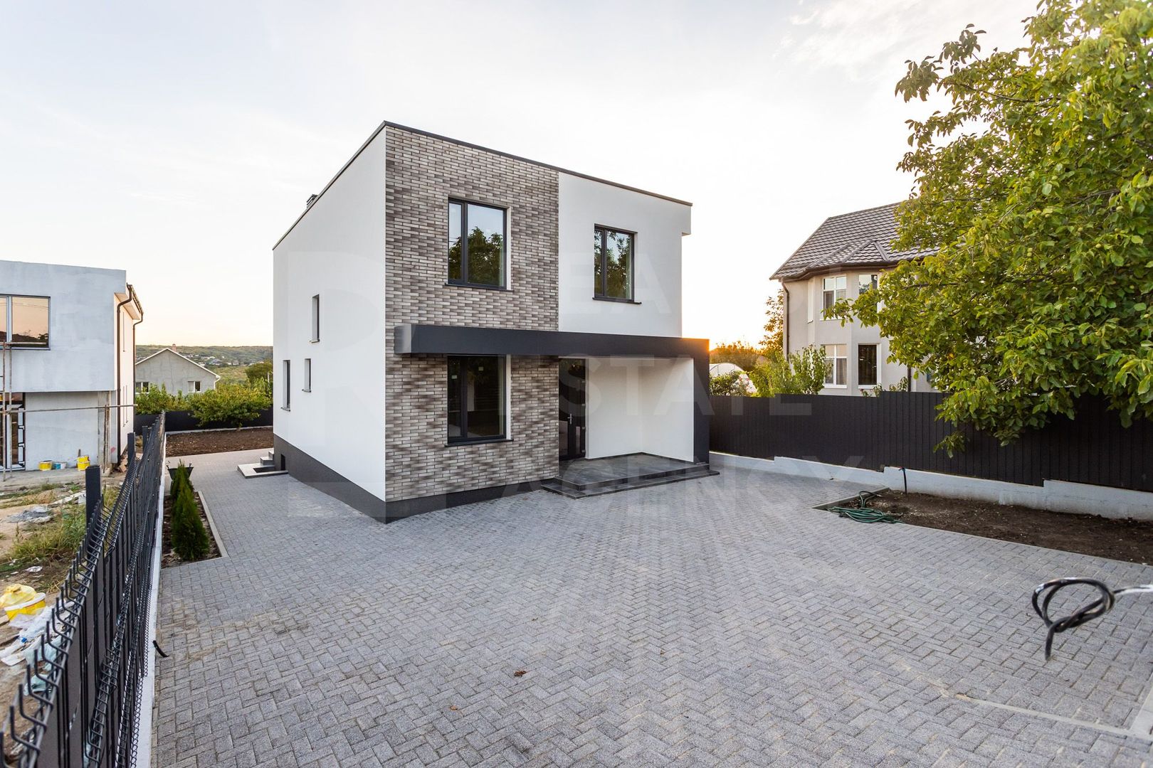 Vânzare, casă 140 mp, 6 ari, str. Mircea cel Bătrân, Trușeni - Poză 1