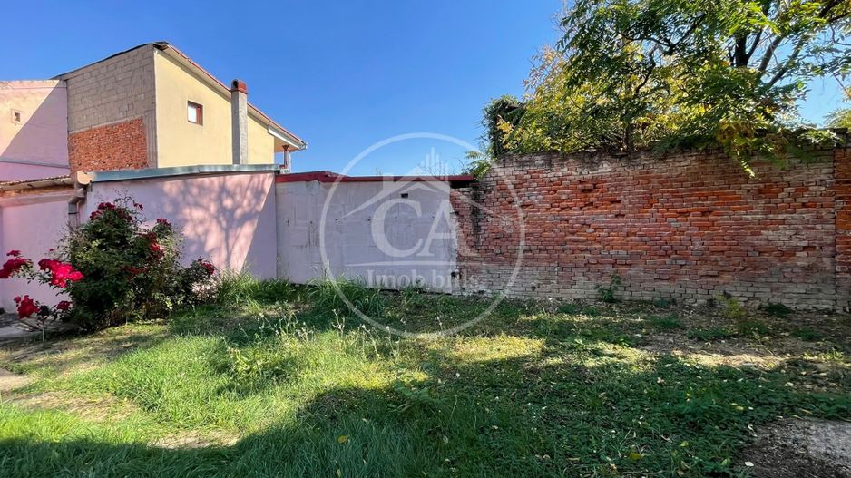 Casa de vanzare cu 4 camere in zona Nufaru,  Oradea - Poză 7