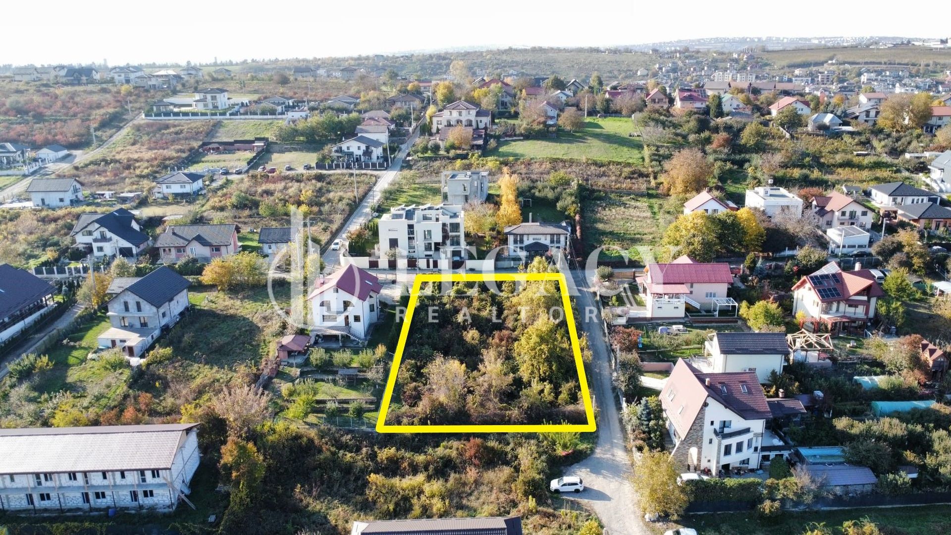 Teren intravilan + autorizație bloc D+P+3E, investiție, Vișan - Poză 2