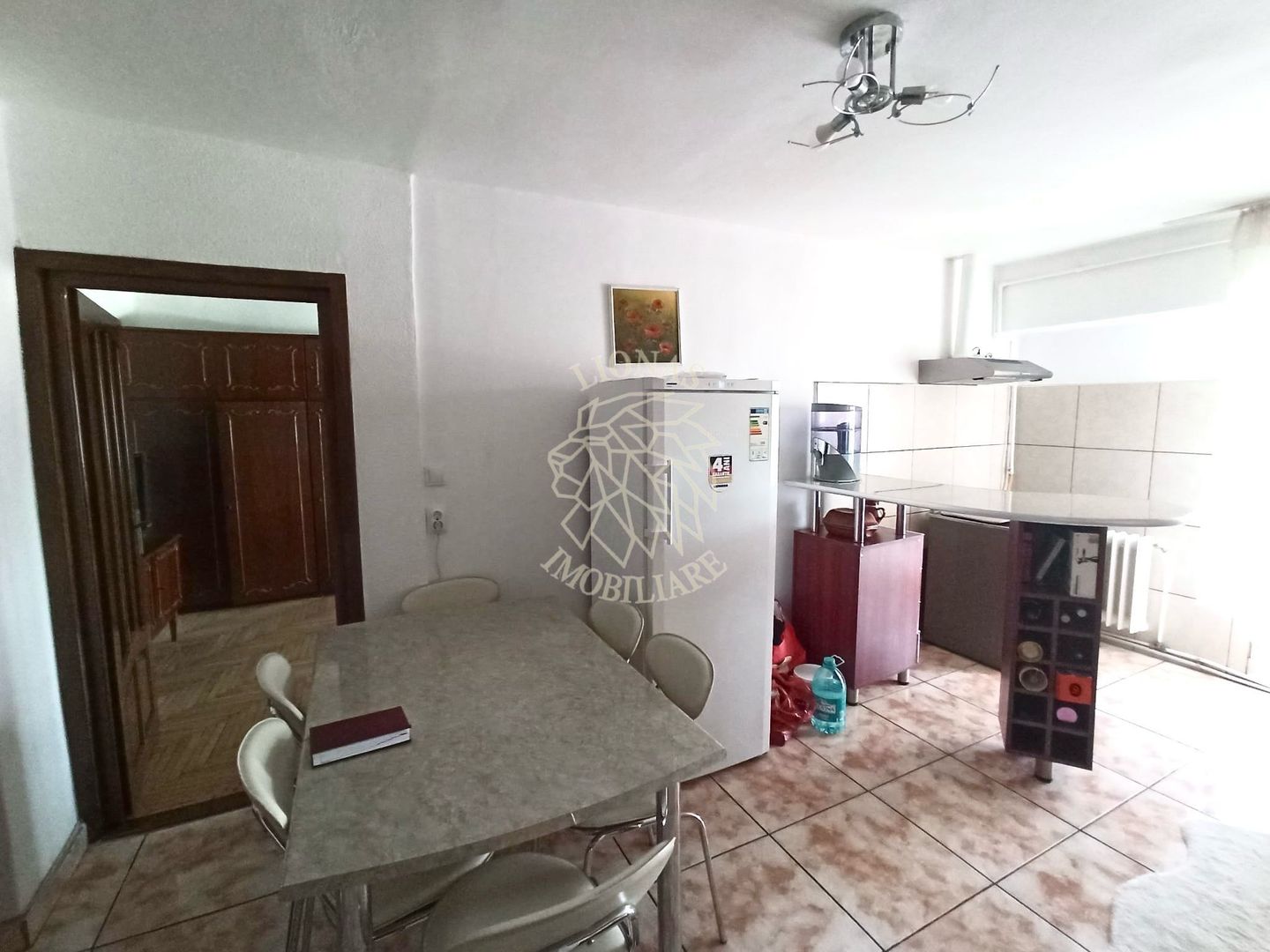 Apartament decomandat 3 camere 72 mp+spatiu depozitare 30 mp-Central - Poză 4