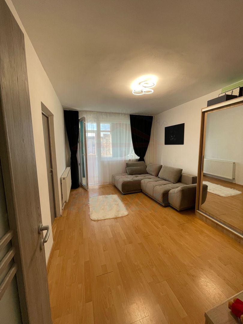 Vânzare apartament 2 camere, Micro 17, 47 mp, 56.000 EURO - Poză 6