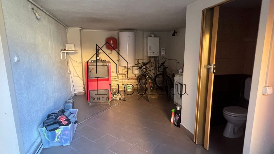 Casa de Vanzare Rasinari | 6 Camere | 200 MPU | Teren 979 MP | - Poză 22