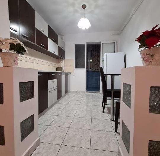 Apartament cu 3 camere S187 - Poză 1