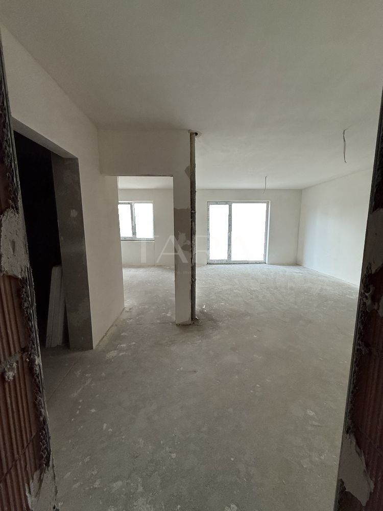 Apartament cu 2 camere-Zona VIVO - Poză 3