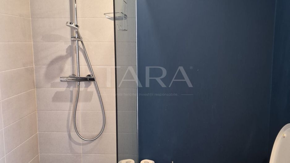 Apartament modern cu birou și panoramă deschisă – zona BMW. - Poză 15