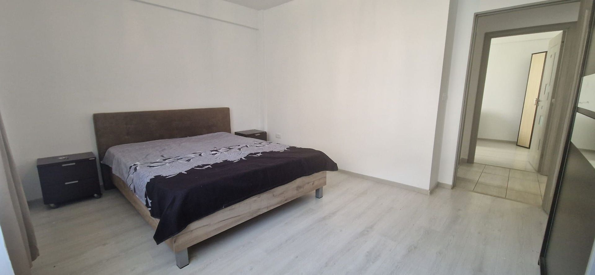Apartament INTABULAT 2 camere 54 mp. mobilat 95000 euro - Poză 3