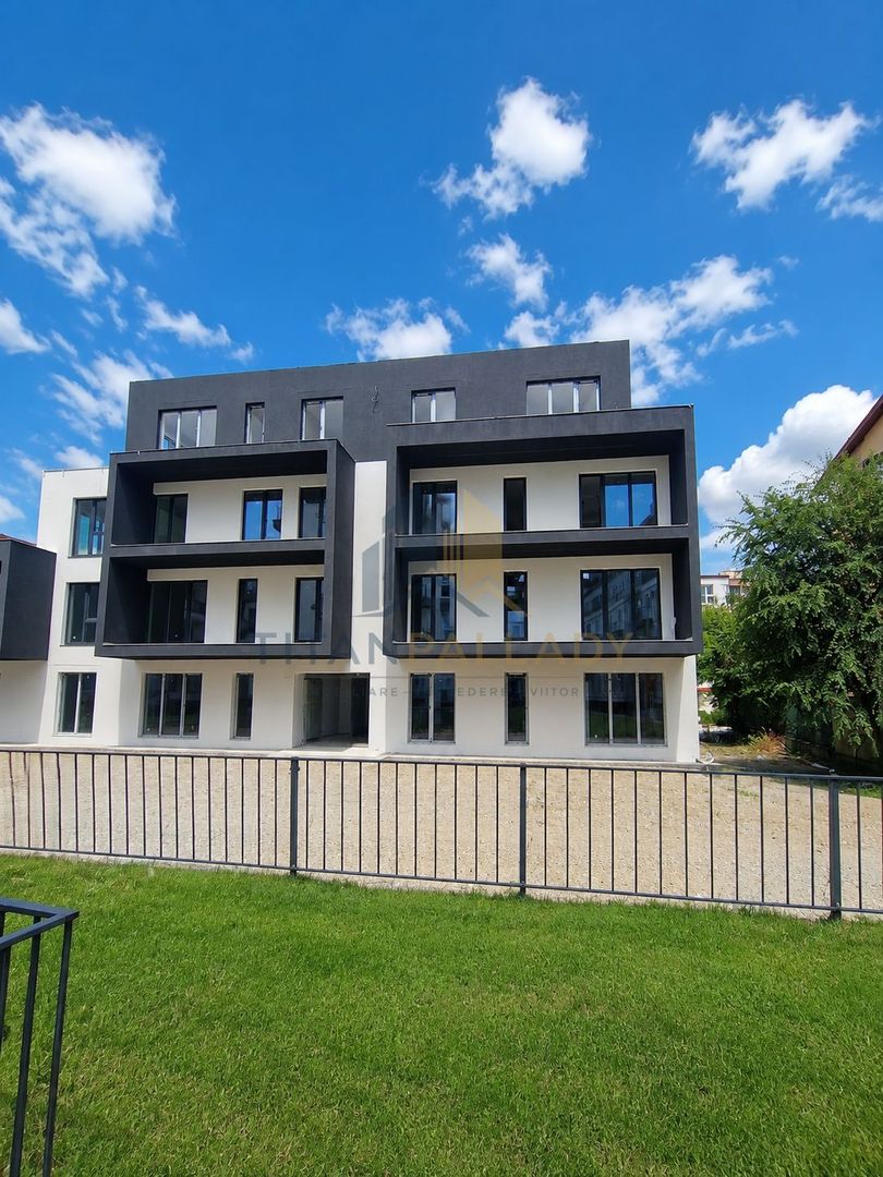 3 Cam-Gradina proprie 55mp-metrou Teclu-Bloc Boutique - Poză 5
