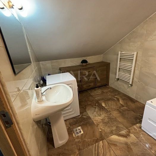 Apartament 3 Camere Semidecomandat în Florești - Poză 8