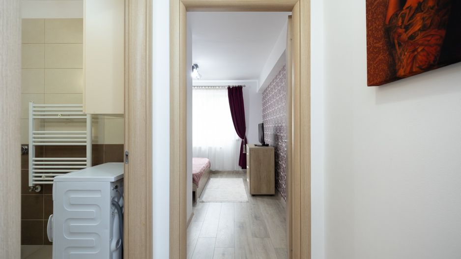 Apartament cu doua camere modern ,cu boxa in Top City - Poză 14