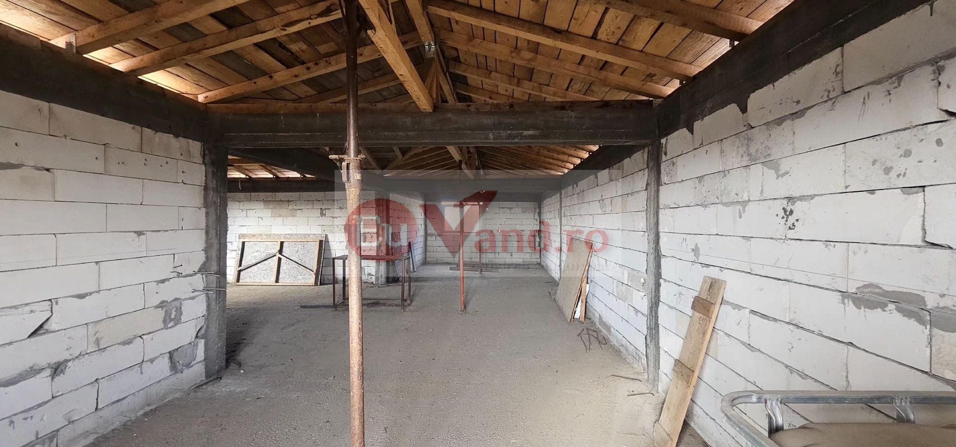 Casa la rosu Bariera Traian, teren 896 mp, COMISION 0% - Poză 5