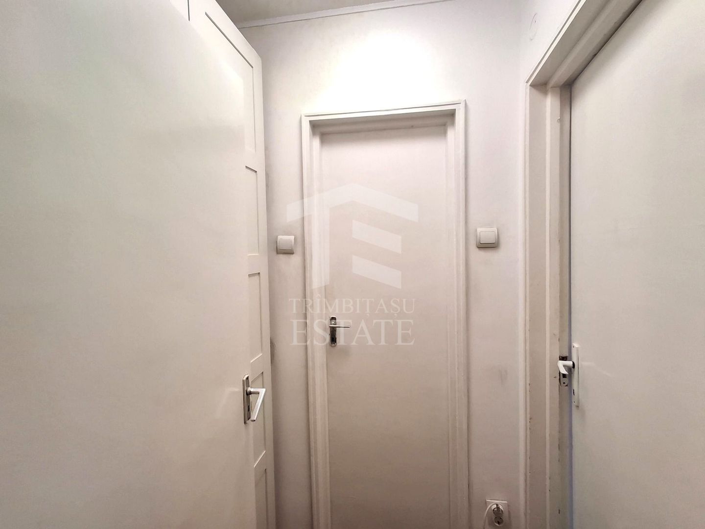 De Vanzare Apartament 2 Camere Pajura - Poză 13