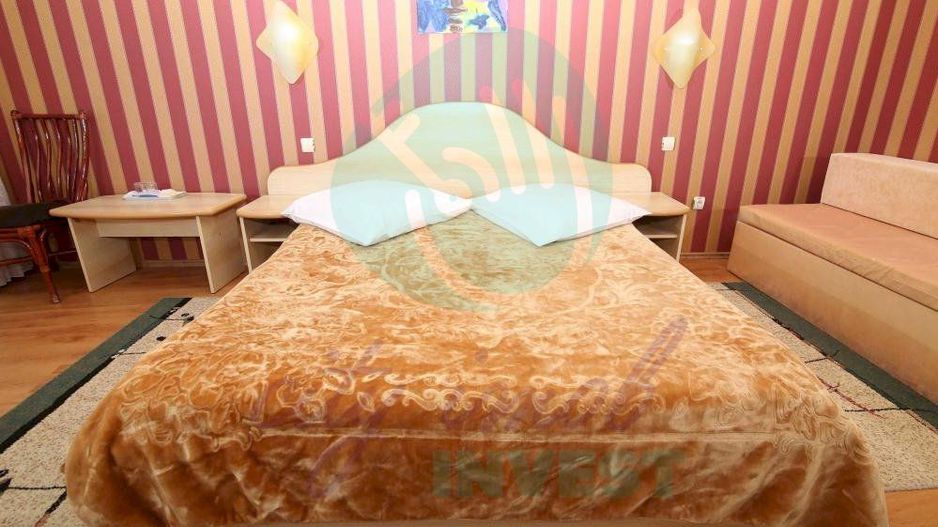 Vila cu 24 de camere cu priveliste superba ideal investitie in PREDEAL - Poză 29