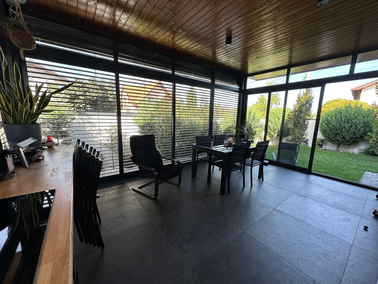 Casa moderna în Dumbravita - Ikea cu garaj - Poză 13