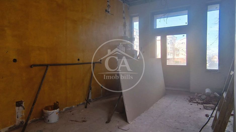 Spatiu comercial cu 6 camere de inchiriat in Sanmartin Bihor - Poză 9