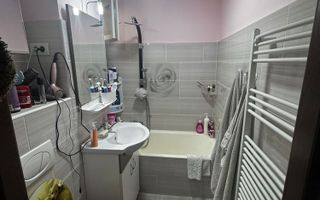 BRASADAS vinde ap 3 cam Carpati 1 la etajul 3/4. - Poză 7