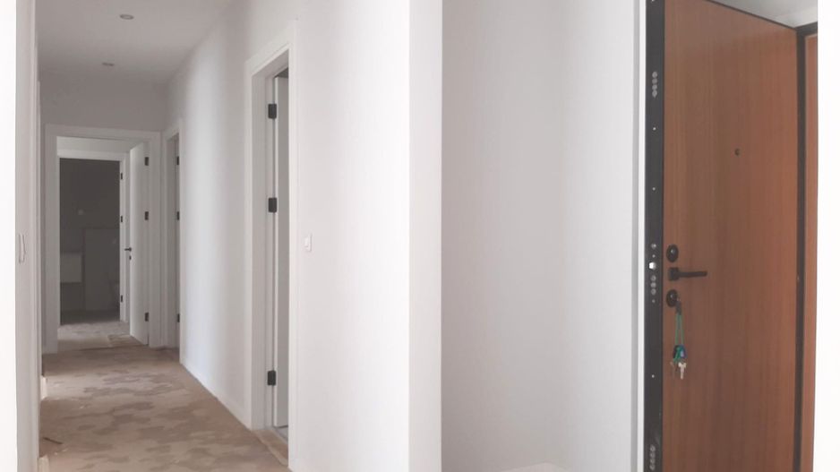 APARTAMENT PREMIUM CU 5 CAMERE ȘI GRĂDINĂ PRIVATĂ DE 160 MP - Poză 7