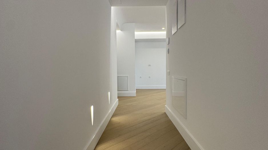 3 CAMERE || CORTINA 126 || EROUIANCU NICOLAE - Poză 6