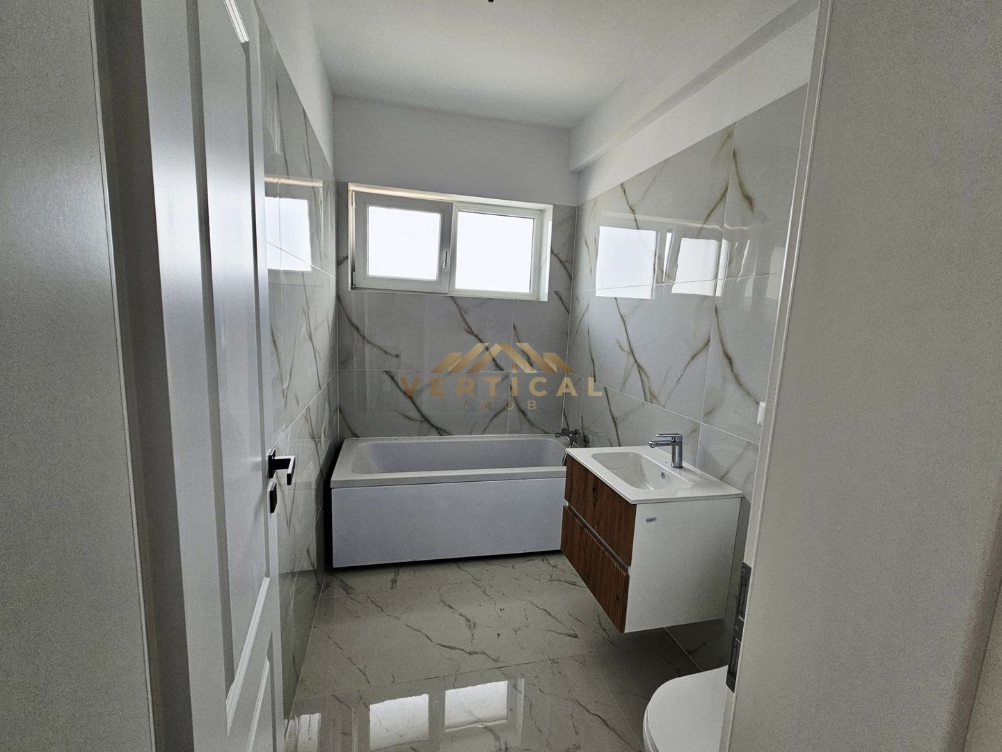 Casa 3 camere cu teren 375 mp - comuna Berceni - Poză 14