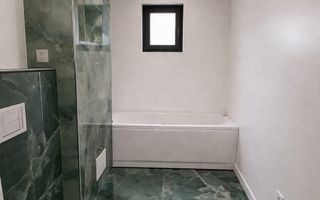 De vazare apartament cu 3 camere, Baia Comunala, 135.000 Euro - Poză 1