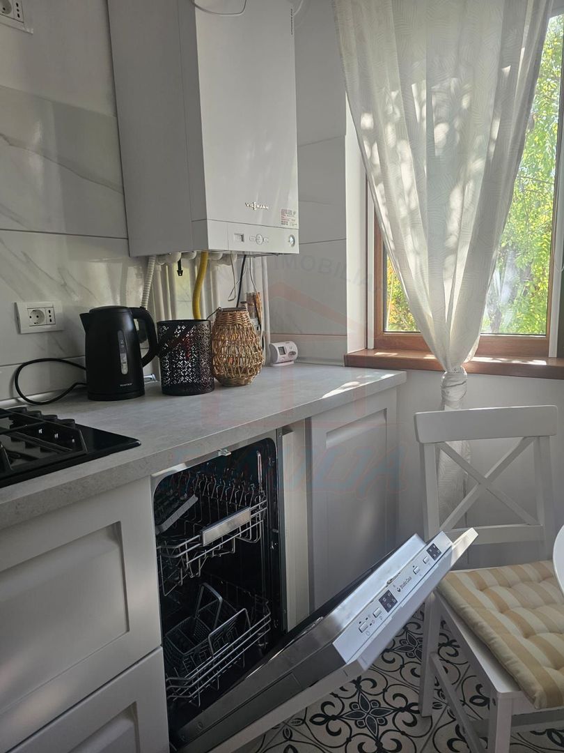 De vanzare apartament 3 camere, Tiglina 1, 61 mp, 88.000 Euro - Poză 8