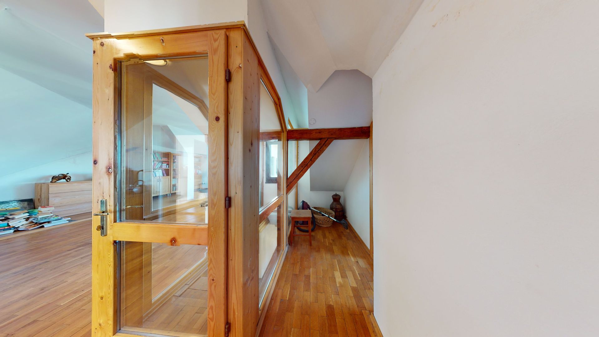 Casa deodebita zona Sacele -central - Poză 11