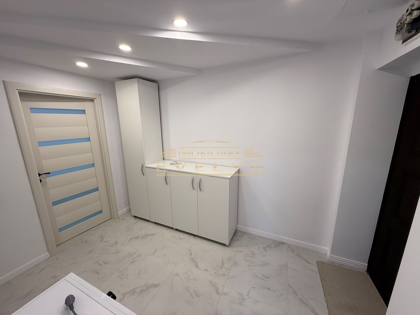 Apartament cu 1 cameră de închiriat – Str. Împărat Traian, zona Școala - Poză 2