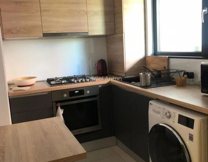 Garsoniera- Piata Victoriei - Poză 1